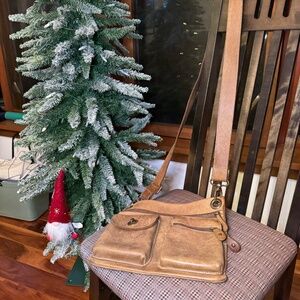 Roots Canada Village bag in natural